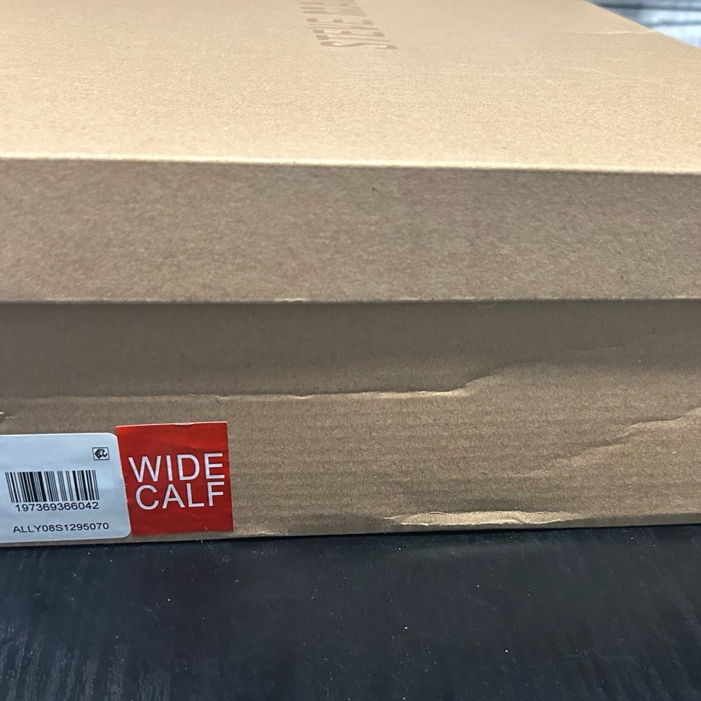 Steve Madden Ally Block-heel, Wide-calf Boots; Sand Suede, Sz 7 - Picture 3 of 4